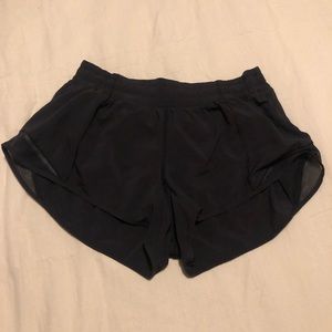 LuluLemon Hotty Hot Short 2.5 Black